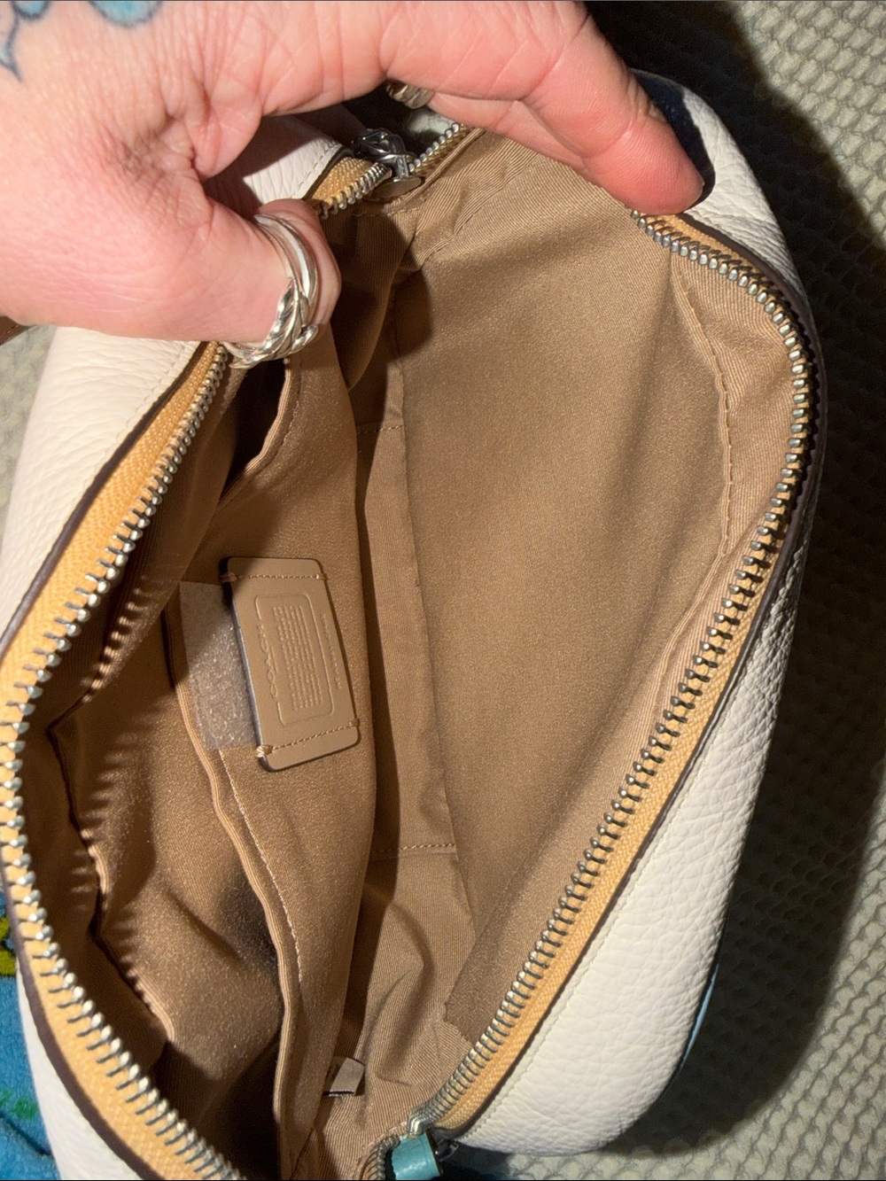 Coach White Pebbled Leather Shoulder Bag with Brown Strap and Blue Trim - Picture 6 of 8